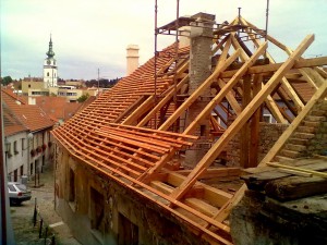 Rekonstrukce střech v Praze STARWORK.